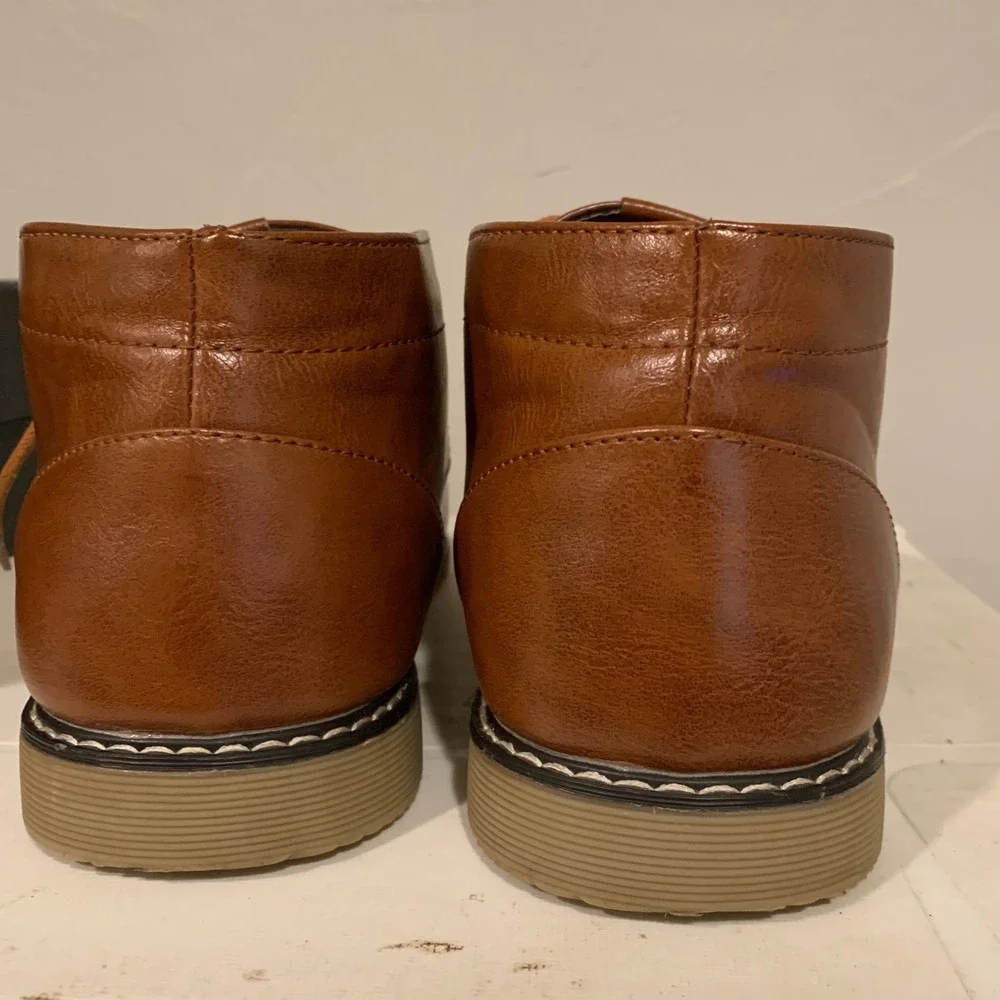 London Fog Chukka Boots Mens 11‎ Cognac Brown Good Faux Leather Memory Foam